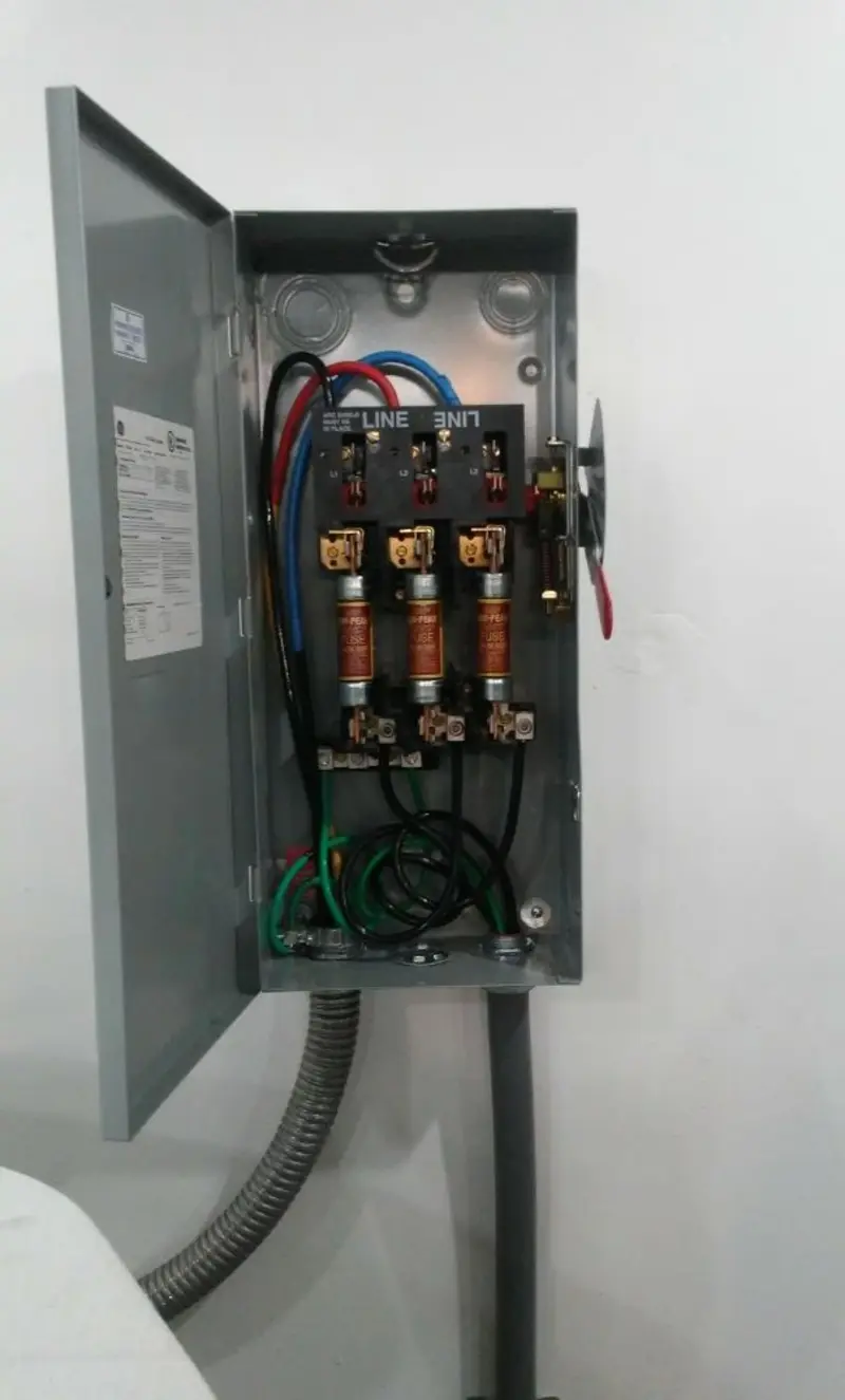 Three-phase disconnect switch installed for Smoke Detector Installation in Redondo Beach
